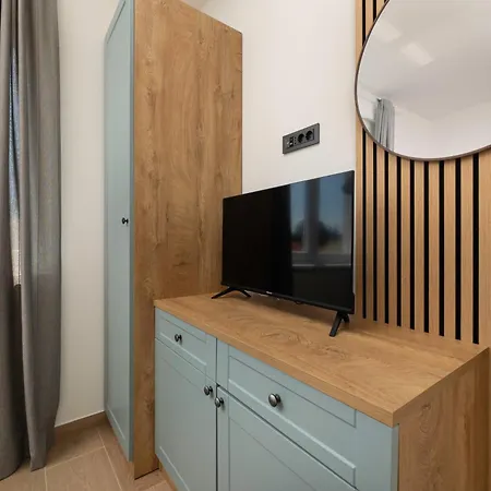 Sa Pogledom Na More- Petra Šilo