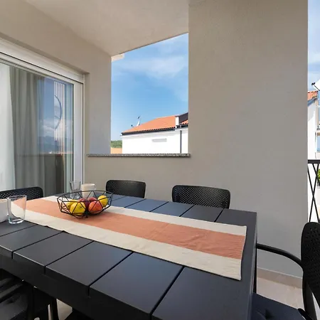 Apartmán Sa Pogledom Na More- Petra *