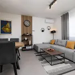 Sa Pogledom Na More- Petra Apartament Šilo