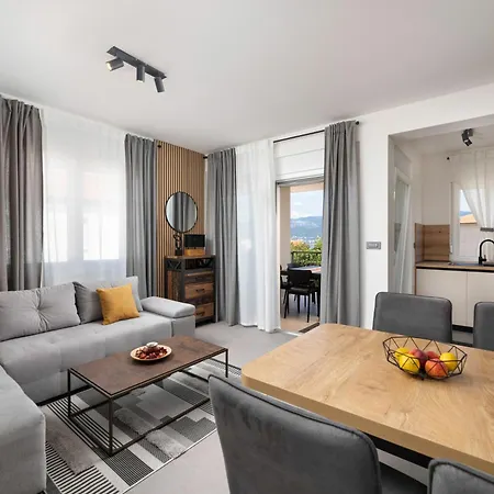 Apartment Sa Pogledom Na More- Petra Šilo